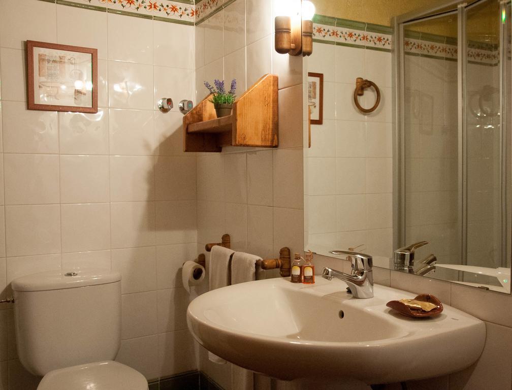 Sisquet Apartaments Ериявал Стая снимка